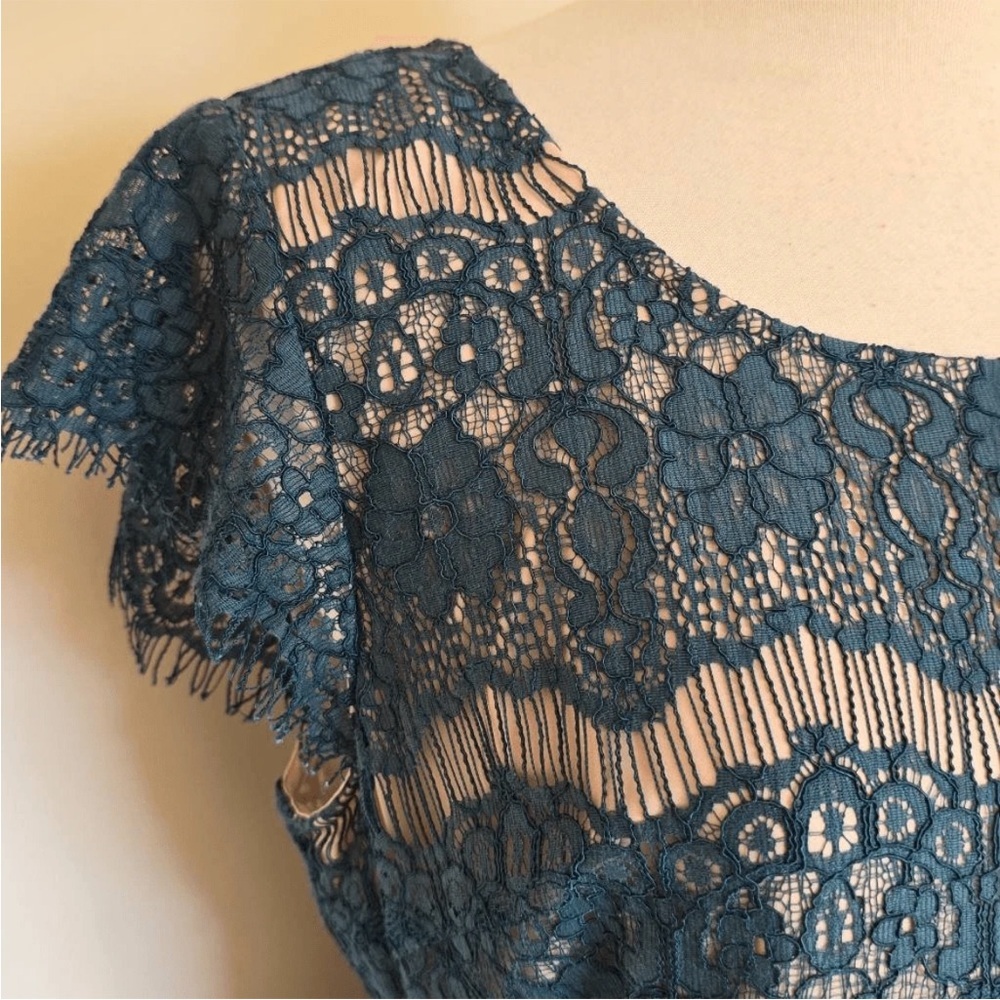 MAUVE Lace Sheath Tiered Elsa Peplum Dress Teal Emerald Anthropologie, Sz Small - Picture 4 of 7